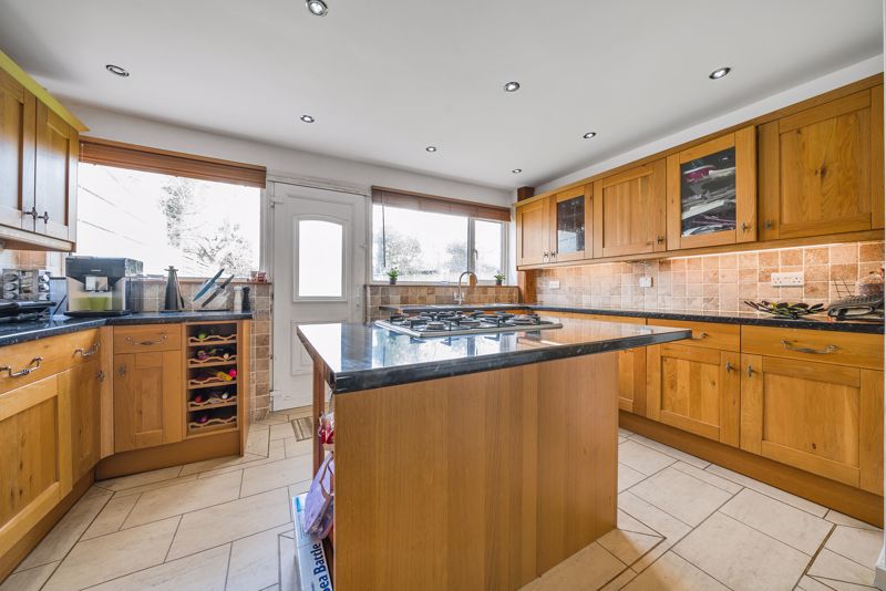 Kitchen- click for photo gallery